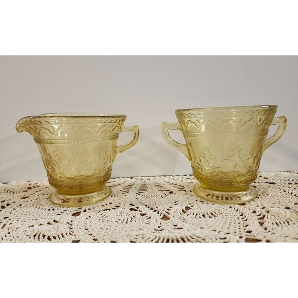 Federal Glass Amber Yellow Patrician Footed Sugar & Creamer Set Vintage Depressi - Picture 1 of 11